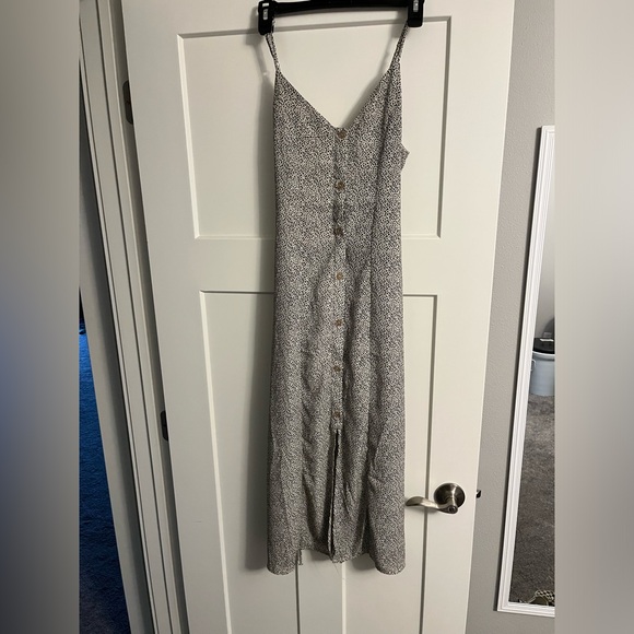 Dress - Picture 1 of 4